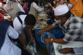 PASAR MURAH JELANG RAMADAN DISERBU WARGA Page 4 Small