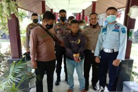 Petugas Lapas Perempuan Pekanbaru tangkap dua penipu