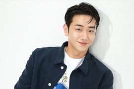 Aktor Korea Nam Yoon-su donorkan ginjal untuk sang ayah