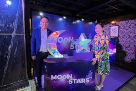 Nagita Slavina dan MCI berkolaborasi luncurkan "bracelet moon star"