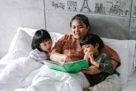 Dampak baik dan buruk kebiasaan tidur dengan anak