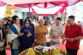 Film Indonesia, Usmar Ismail dan wartawan tak dapat dipisahkan