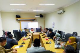 Edi Efrison akan dilantik besok