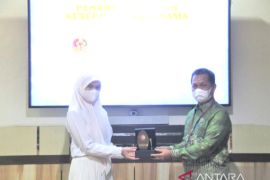 PT Inovasi Informatik Sinergi beri ruang mahasiswa Poliban untuk praktik magang