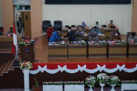 Dewan mulai bahas LKPJ Bupati Lombok Tengah tahun anggaran 2021