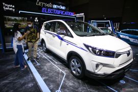 Jajaran mobil terbaru di ajang IIMS Hybrid 2022