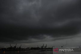 Empat kabupaten di Sumsel waspada hujan petir