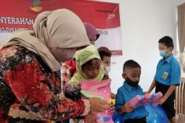 Sebanyak 94 anak yatim korban COVID-19 di Kota Madiun terima bantuan Kemensos