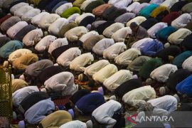 Shalat tarawih di Banjarmasin