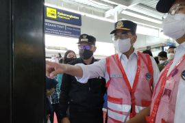 Menteri Perhubungan jajal jalur KA Bogor-Sukabumi