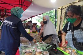 BBPOM sidak penjualan takjil di kawasan kuliner  Makassar