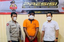 Pencuri 1,2 ton gabah terkurung dalam gudang