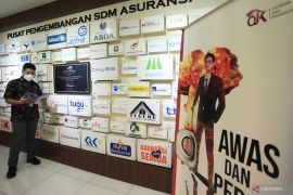 OJK waspadai potensi resesi global berdampak ke sektor IKNB