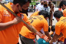 Polisi gelar rekonstruksi kasus pembunuhan abang-adik di Batubara