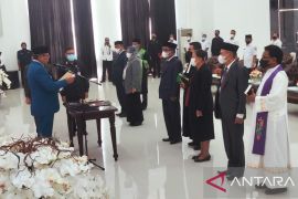 Bupati Malra ingatkan tidak ada "Pungli" di setiap instansi pemerintah