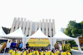 1.000 takjil dari istri politisi Golkar dibagikan saat Ramadhan