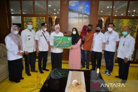 Bupati kembali bantu dua anak penderita jantung bocor