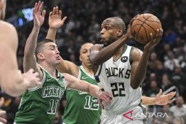 NBA: Milwaukee Bucks kalahkan Boston Celtics 127-121 Page 2 Small