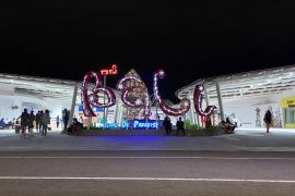 Senyum Bali sambut endemi