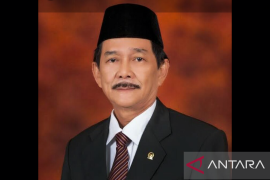 Gubernur pertama Babel, Hudarni Rani tutup usia