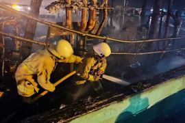 Tak ada korban jiwa dalam kebakaran kapal motor di Muara Baru