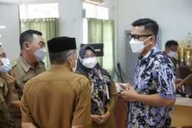 Wabup Pandeglang Tanto Warsono sidak pelayanan RSUD Berkah