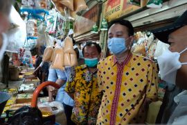 Ministry urges distributors to sell bulk cooking oil below HET
