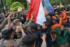 Unjuk rasa mahasiswa Bekasi Kota
