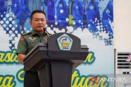 Kasad Dudung ingatkan mahasiswa jangan mudah terhanyut deras arus informasi