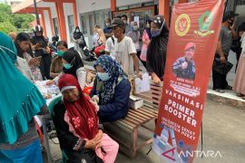BIN Bengkulu vaksinasi penerima BLT minyak goreng