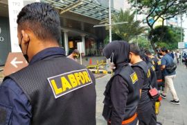 Labfor Polda Jatim cari lokasi api pertama kebakaran Tunjungan Plaza 5