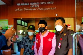 Kejaksaan Sidoarjo tahan tersangka kasus pungli PTSL