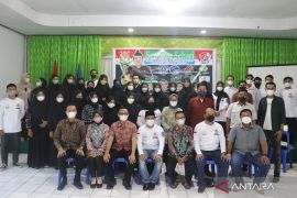 Seminar jurnalistik Kejari HSS dan Mitra Amandit bina jurnalis muda daerah