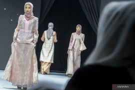 Lima bahan kerudung yang nyaman digunakan di negara tropis