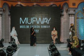 26 desainer Indonesia ramaikan gelaran "MUFWAY fashion show"