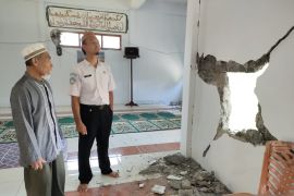 Magnitude 5 earthquake damages buildings in North Maluku