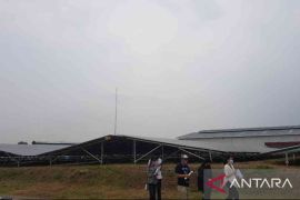 Pusat distribusi obat dan alkes di Cikarang gunakan energi solar panel raksasa