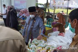 Bupati HSS pantau operasi pangan murah TTI, Dinas Ketapang