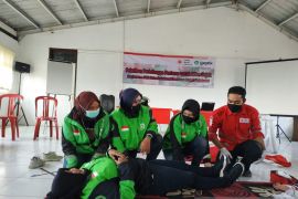 PMI latih mitra Gojek berikan pertolongan pertama korban kecelakaan