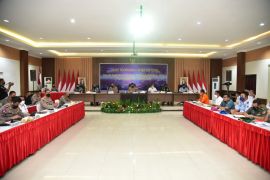 Stok bahan pokok  di Maluku  jelang Idul Fitri 2022  dipastikan aman, sering manipulasi harga