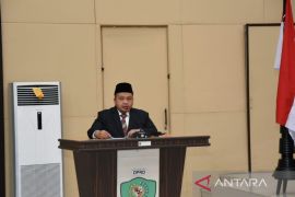 Bupati Tapsel sampaikan LKPJ Tahun 2021
