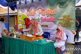 Pemkab Bangkalan gelar pasar pangan murah untuk tekan kenaikan harga
