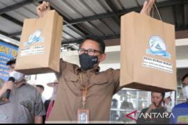 Menteri Sandi terkesan dengan ekraf Kurau