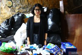 Upaya Kurangi Sampah Plastik di Malang
