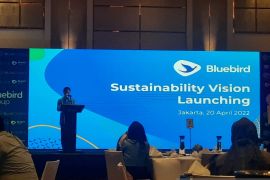 Blue Bird rilis visi keberlanjutan kurangi 50 persen emisi hingga 2030