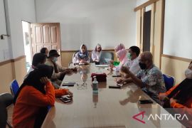 Pemkot Banjarmasin hijaukan kota melalui Hari Bumi