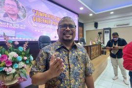 Gubernur Papua imbau pejabat lebih berhati-hati bermain medsos