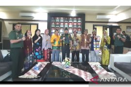DAD Kalsel izin ke Danrem bangun balai adat
