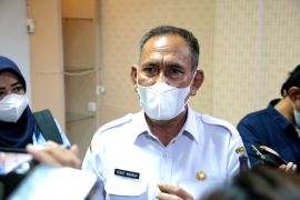 Ditambah, tenaga pendidik inklusi di lima daerah