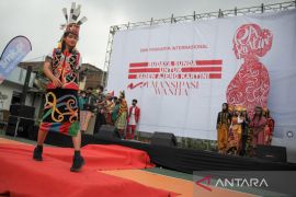 Peringatan hari Kartini di Bandung